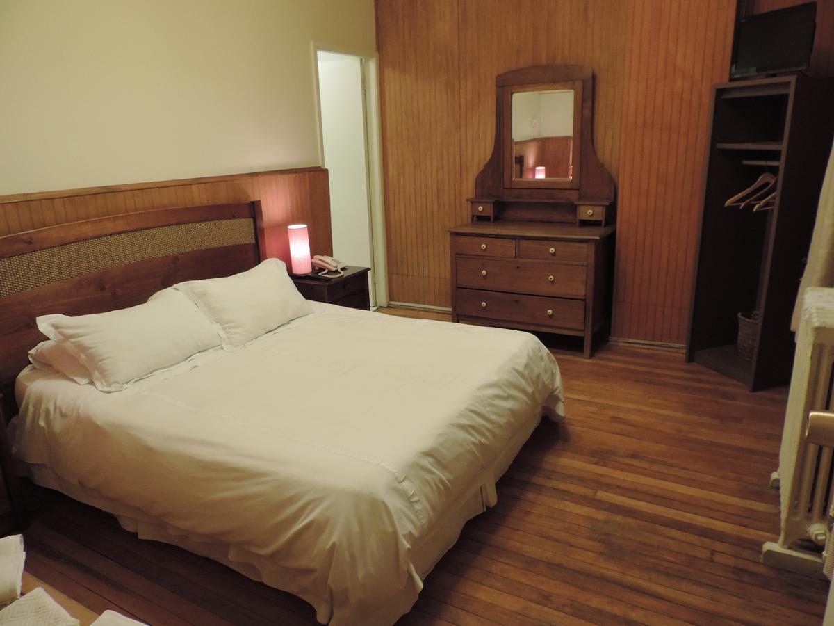 Hostal Oro Fueguino プンタアレナス エクステリア 写真
