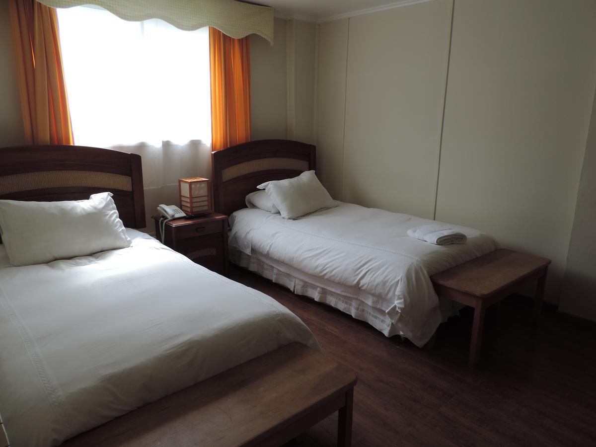 Hostal Oro Fueguino プンタアレナス エクステリア 写真