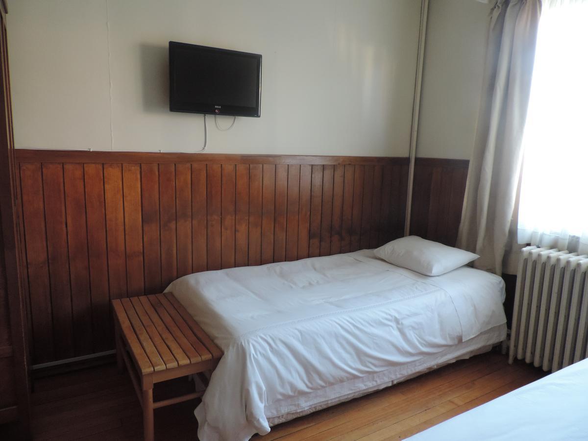 Hostal Oro Fueguino プンタアレナス エクステリア 写真