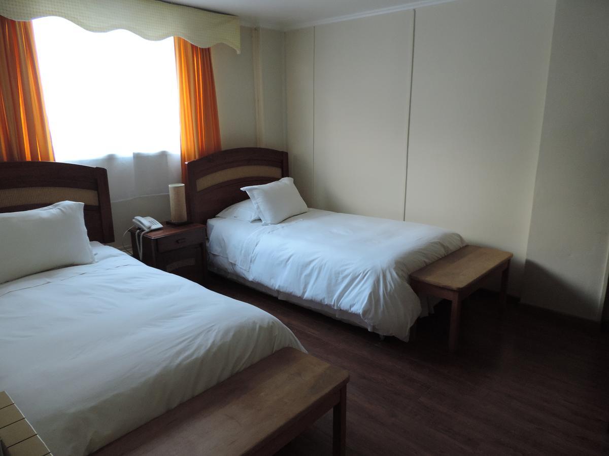 Hostal Oro Fueguino プンタアレナス エクステリア 写真